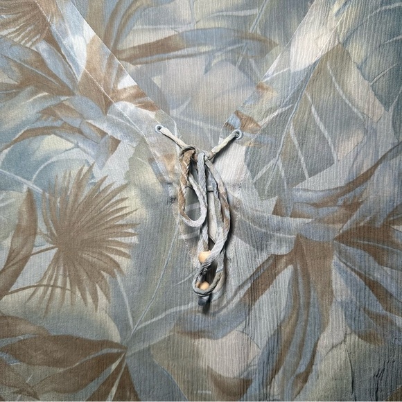 Tommy Bahama Blue and Brown Leaf Print Silk Sheer Blouse XL - Picture 8 of 16